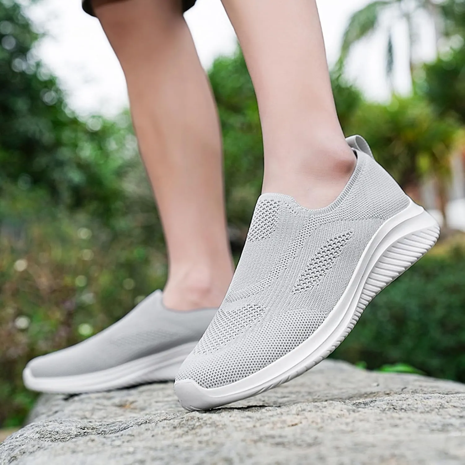 Casual Shoes Lace up Men Sports Shoes Fashionable New Pattern Simple Solid Color Comfortable Flat Bottom Lightweight Non