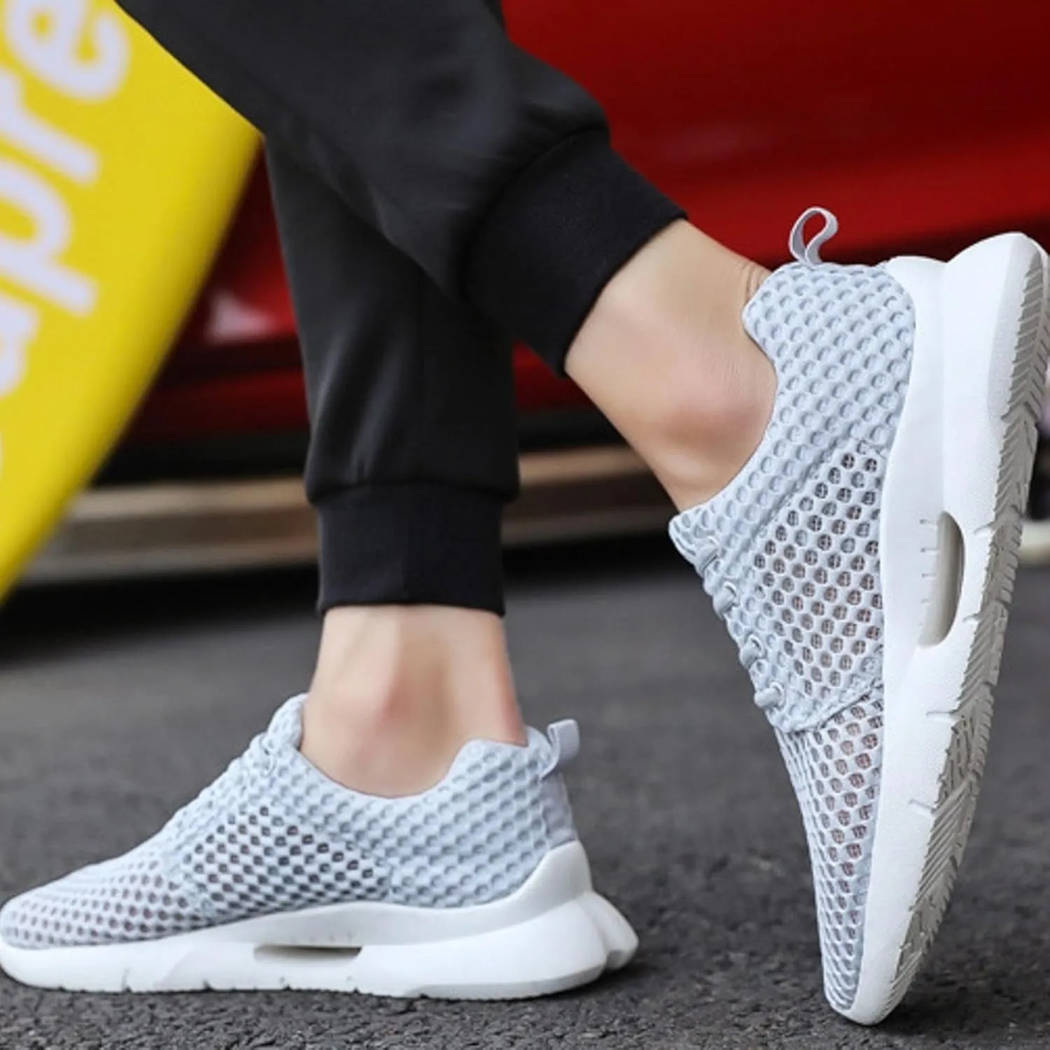 Casual Walking Shoes Men's Breathable and Comfortable Soft Sole Comfortable Sneakers