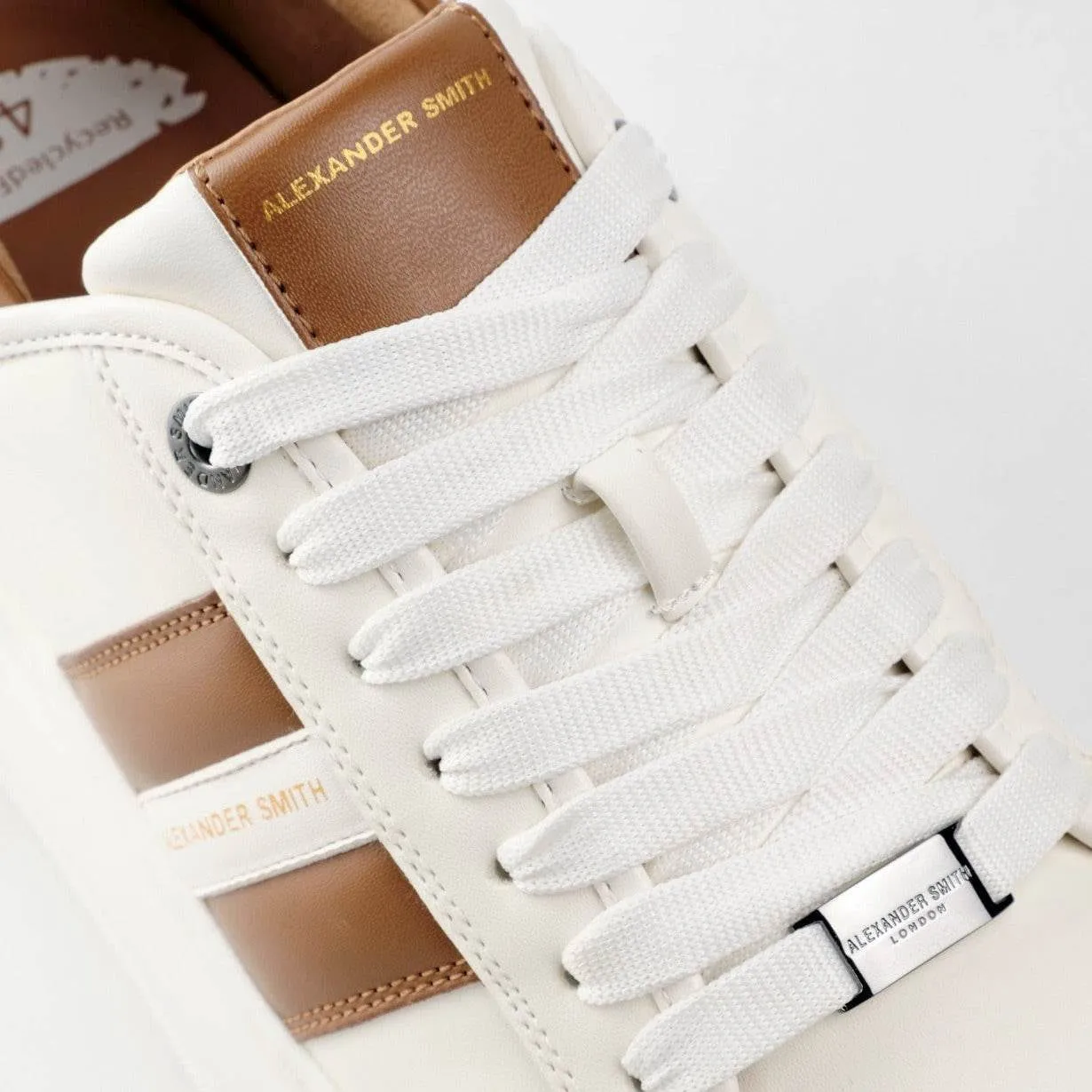 Eco Wembley Man White & Cognac