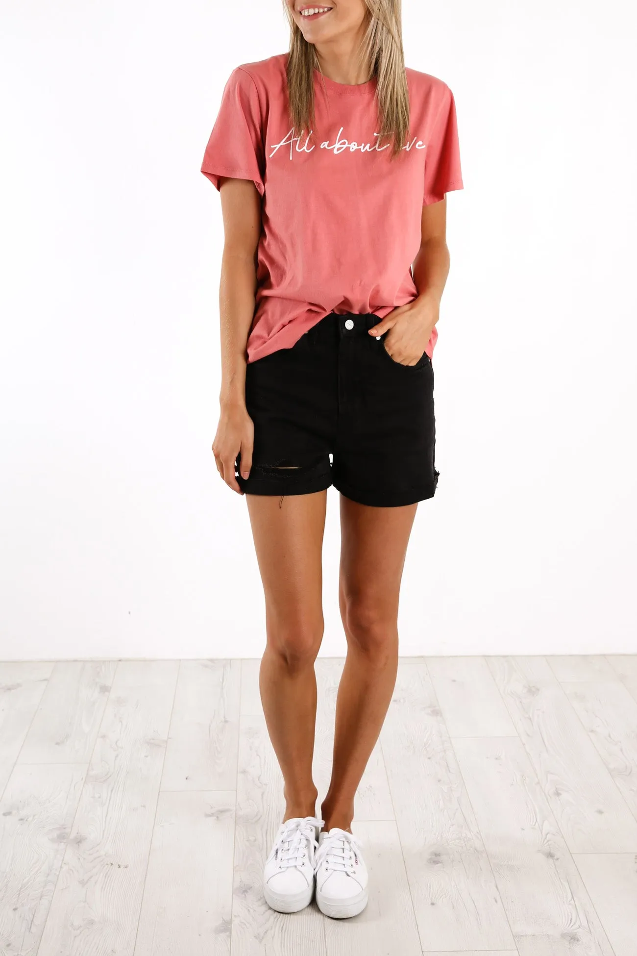 Eve Script Tee Pink