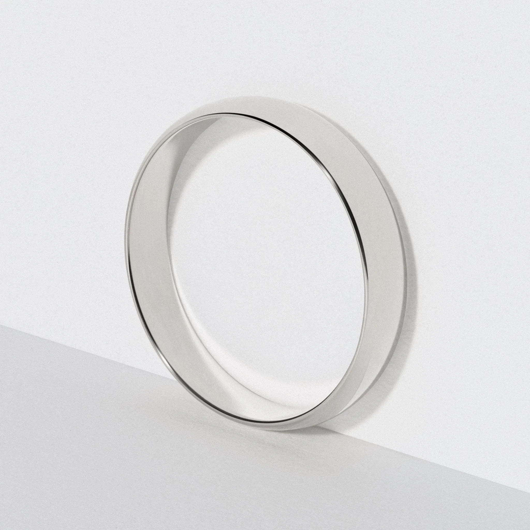 Platinum Classic Wedding Band - Polished 4mm