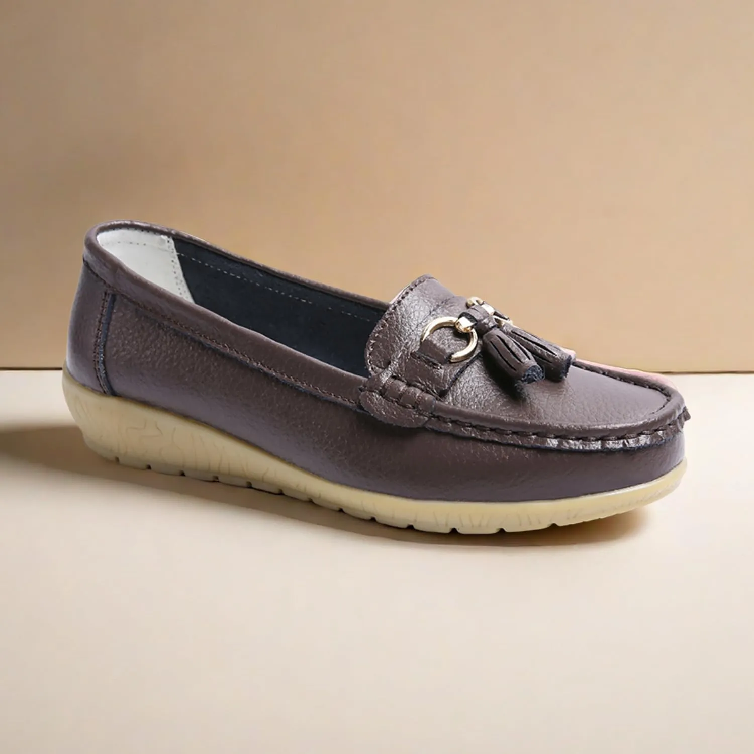 Women's Loafers Slip On Moccasins Casual Round Toe Soft Leather Lightweight Flats Driving Shoes Comfort Walking Shoes